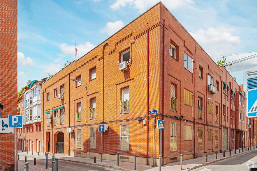 Calle de la Flor de Lis, 3, Madrid, Madrid for sale - Primary Photo - Image 1 of 1