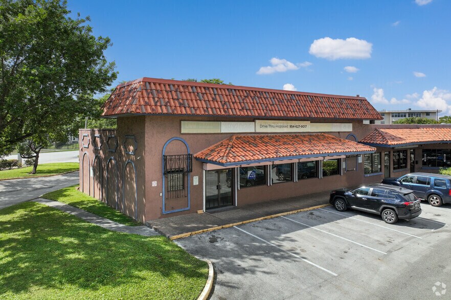 4101-4397 N State Road 7, Lauderdale Lakes, FL for lease - Building Photo - Image 1 of 15