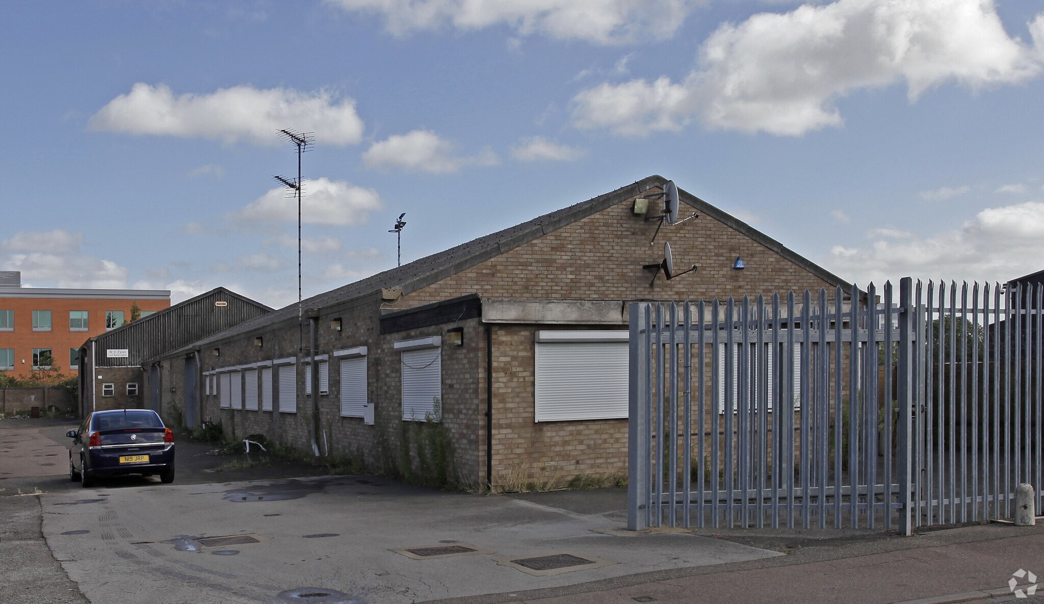 11-11A Nuffield Rd, Cambridge for sale Primary Photo- Image 1 of 1