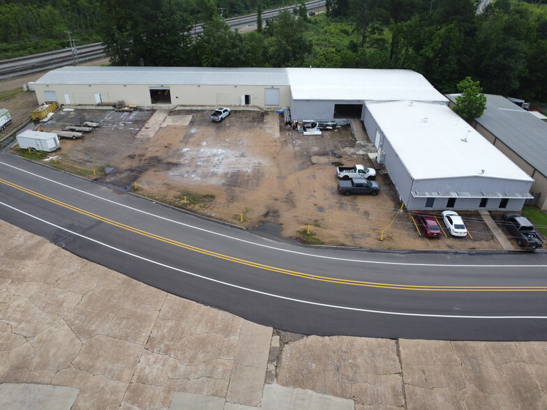 1102-1108 Weems St, Jackson, MS for lease - Building Photo - Image 1 of 21