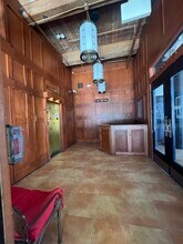 1000 Broadway Blvd, Kansas City, MO for lease Building Photo- Image 2 of 17