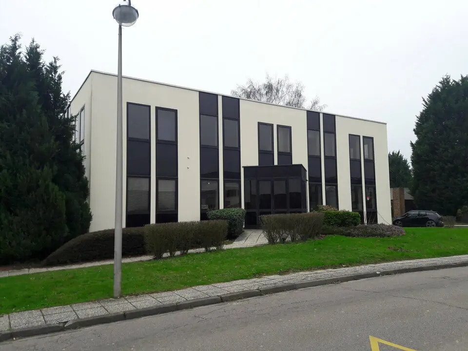 Office in Mont-Saint-Aignan for lease Building Photo- Image 1 of 12