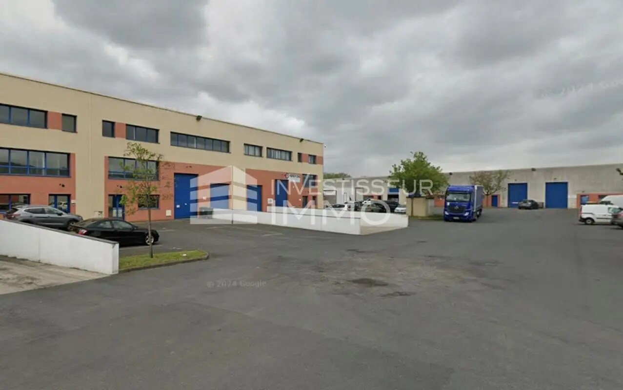 Flex in Moissy-Cramayel for lease Building Photo- Image 1 of 2