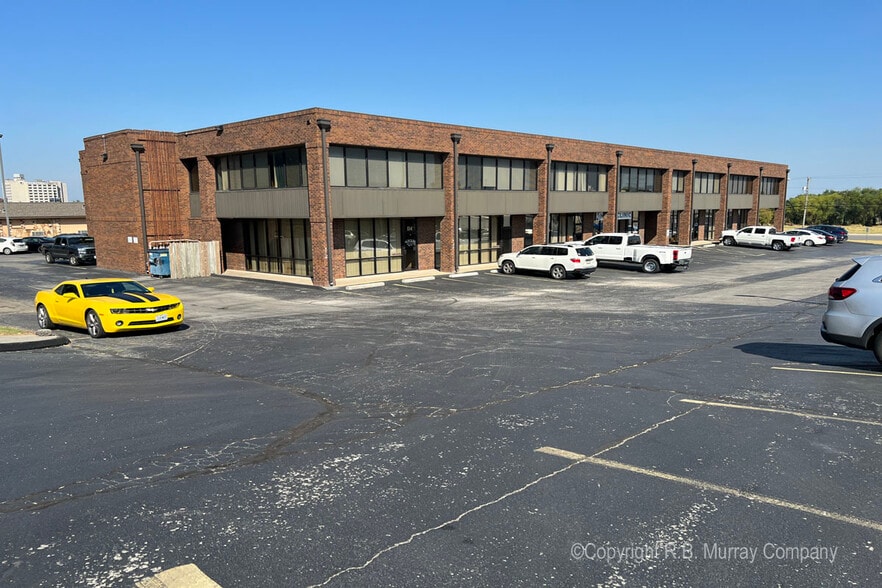 2032 E Kearney Rd, Springfield, MO for sale - Building Photo - Image 2 of 5