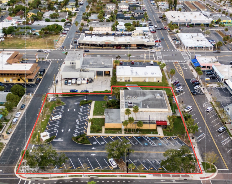 400 Corey Ave, St Pete Beach, FL for sale - Building Photo - Image 3 of 14