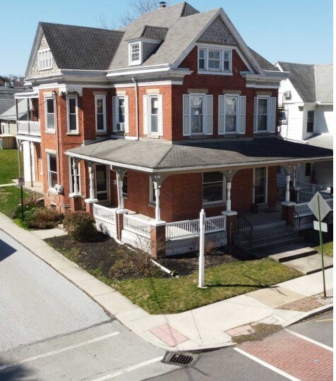 422 Bridge St, New Cumberland, PA for sale Primary Photo- Image 1 of 1