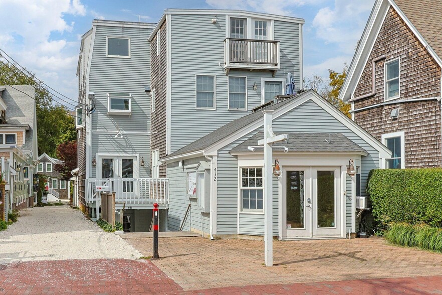 432 Commercial St, Provincetown, MA for sale - Building Photo - Image 1 of 15