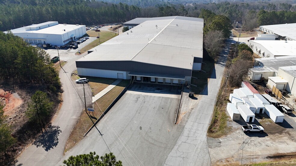 220 River Dr, Cartersville, GA for lease - Building Photo - Image 1 of 3