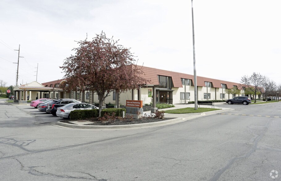 1001 NW Chipman Rd, Lees Summit, MO 64081 Villager Inn