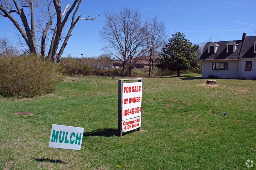 2511 Jacksboro Pike, Jacksboro, TN 37757