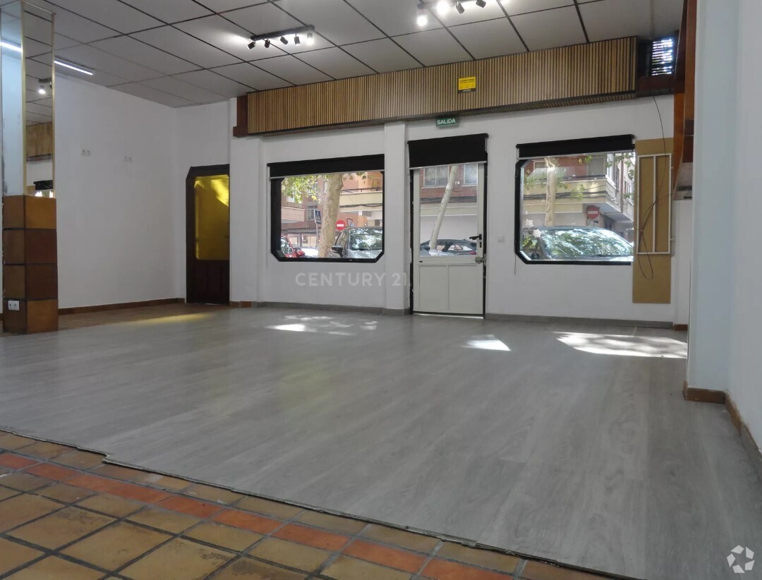 Retail in Alcalá De Henares, Madrid for lease Interior Photo- Image 1 of 3