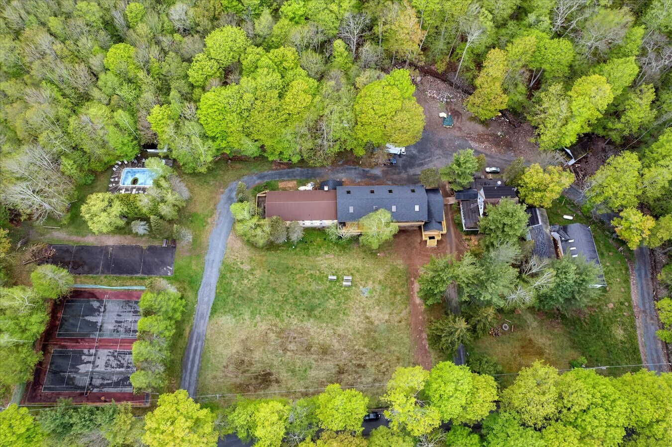 48 Clover Rd, Elka Park, NY 12427 Mountain Trails Inn