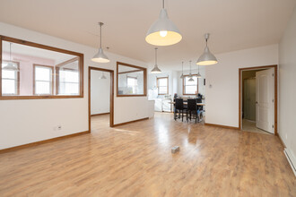 1296 Rue Farmer, Les Cèdres, QC for lease Interior Photo- Image 1 of 13