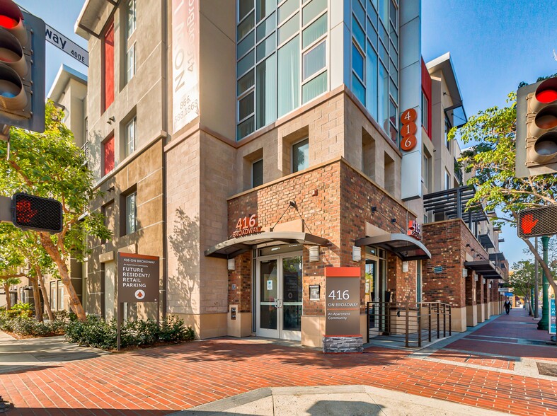 416 E Broadway, Glendale, CA for lease - Building Photo - Image 2 of 3