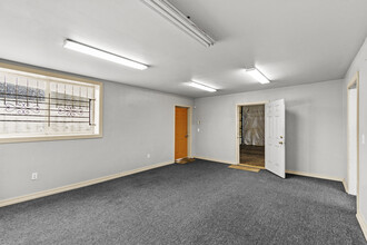 10406 Pacific Ave S, Tacoma, WA for lease Interior Photo- Image 2 of 21