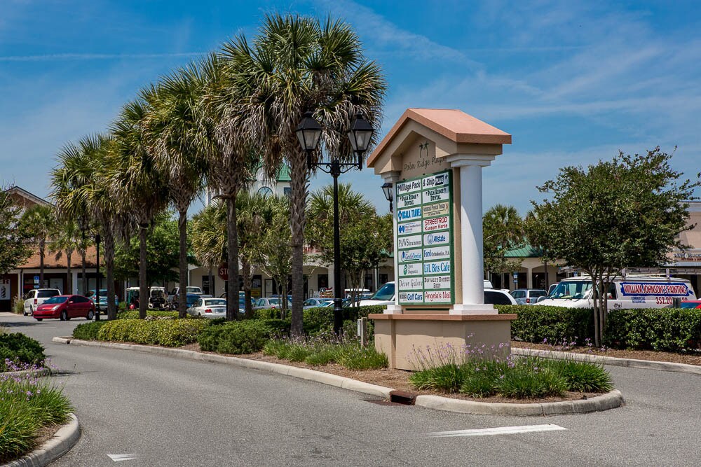 11962 CR 101, The Villages, FL 32162 FULL GOLF CART ACCESS PALM