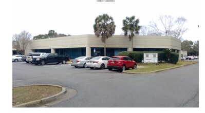 2114 Airport Blvd, Pensacola, FL for lease Building Photo- Image 1 of 9