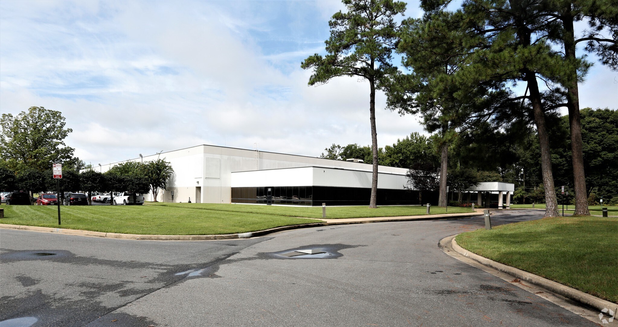 5301 Lewis Rd, Sandston, VA for sale Primary Photo- Image 1 of 1