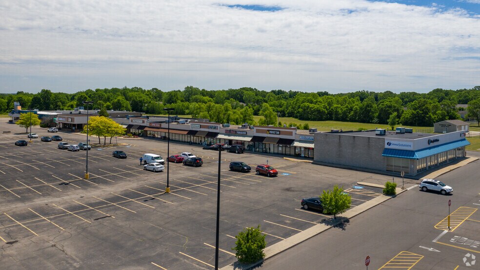 380409 W M89 Hwy, Plainwell, MI 49080