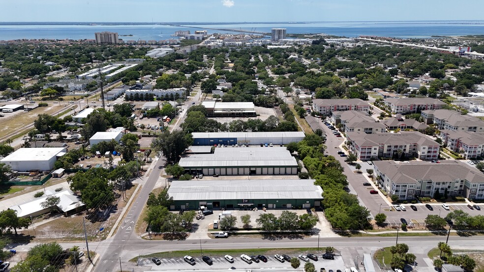 5201 S Lois Ave, Tampa, FL for lease - Primary Photo - Image 3 of 4