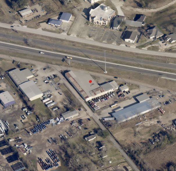 1285 W Cardinal Dr, Beaumont, TX for lease - Building Photo - Image 2 of 10