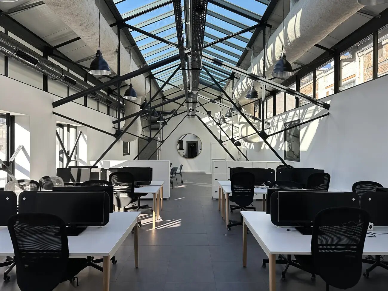 Coworking Space in Paris for lease Interior Photo- Image 1 of 15