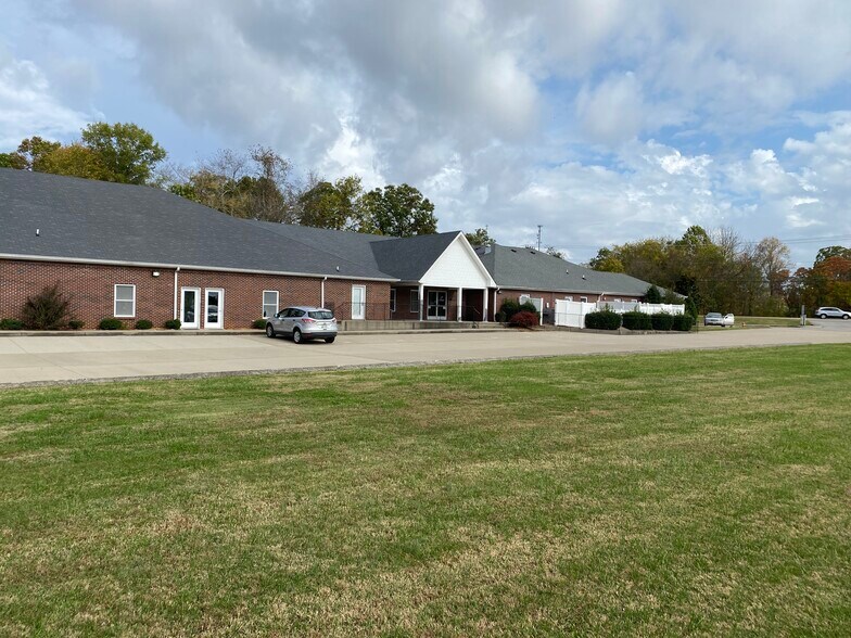 6517 Highway 41A, Pleasant View, TN 37146