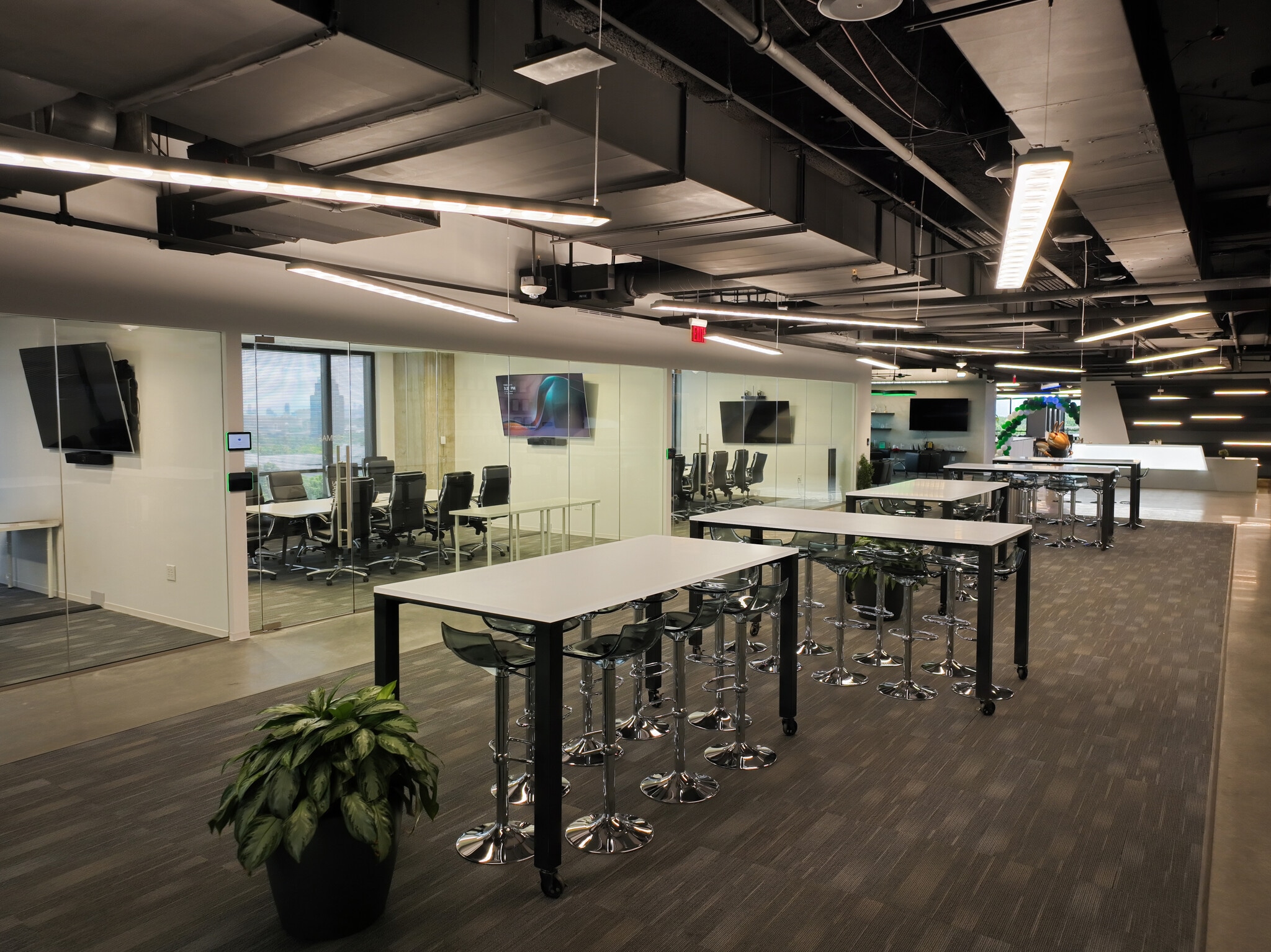 1200 Abernathy Rd NE, Atlanta, GA for lease Interior Photo- Image 1 of 20