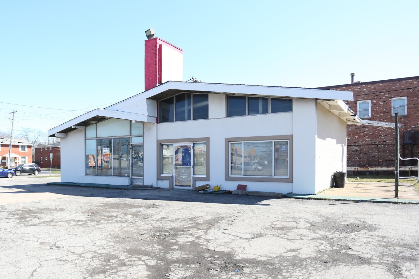 2121 Niagara Falls Blvd, Amherst, NY 14228