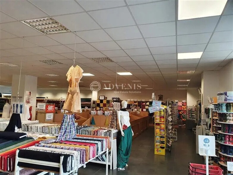 Retail in Périgueux for lease - Interior Photo - Image 1 of 3