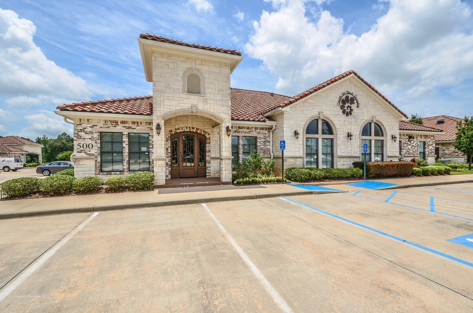 385 W Bert Kouns Industrial Loop, Shreveport, LA 71106