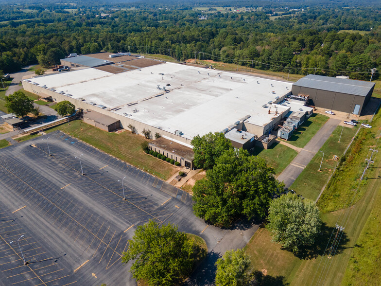 1904 W Clark Rd, Clarksville, AR for lease - Building Photo - Image 1 of 9