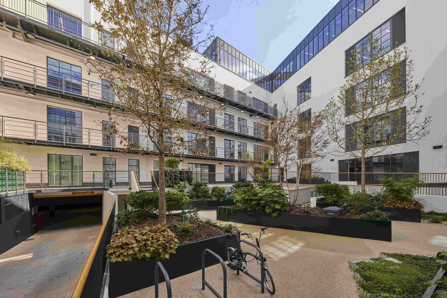 116 Putney Bridge Rd, London for lease - Building Photo - Image 3 of 6