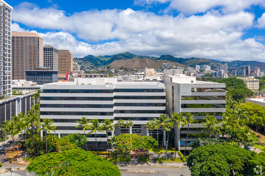 707 Richards St, Honolulu, HI for lease - Building Photo - Image 2 of 8