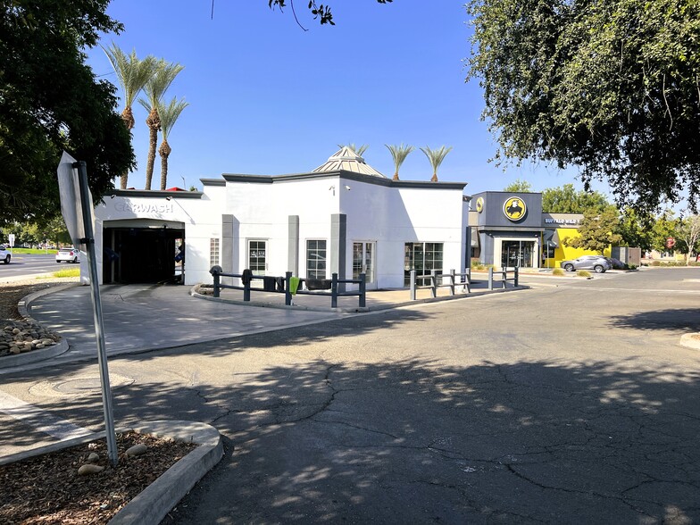 1697 W Lacey Blvd, Hanford, CA for sale - Building Photo - Image 1 of 41