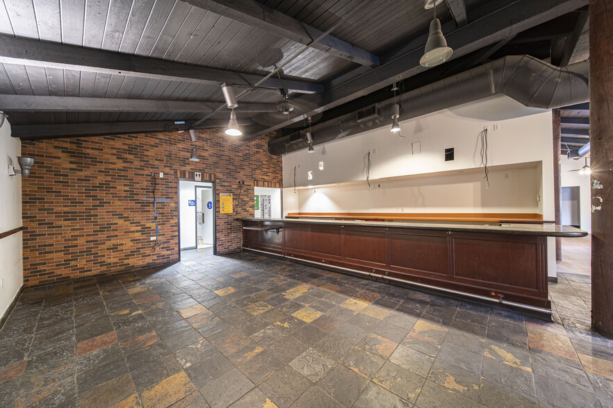 13612 Newport Ave, Tustin, CA for lease - Building Photo - Image 2 of 15