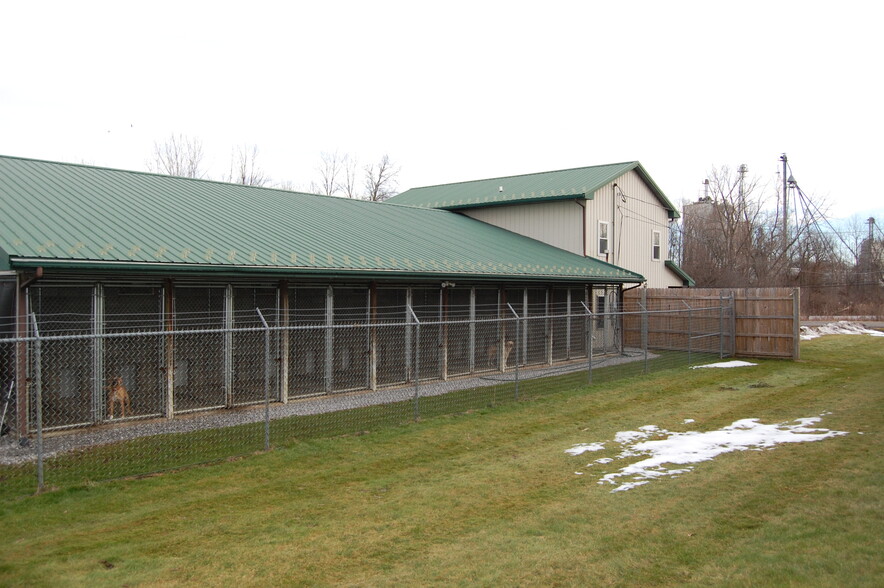 8870 Wortendyke Rd, Batavia, NY for sale - Building Photo - Image 3 of 11