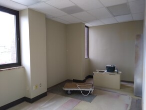 500 S University Ave, Little Rock, AR for lease Interior Photo- Image 2 of 3