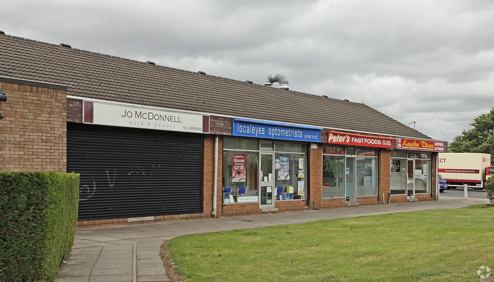 781 Old Edinburgh Rd, Uddingston, NLK G71 6LB Viewpark Shopping