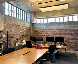 2100 Central St, Kansas City, MO for lease Interior Photo- Image 1 of 1