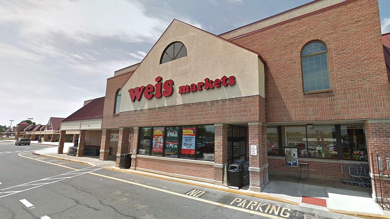 2600 Willow Street Pike N, Willow Street, PA 17584 Kendig Square