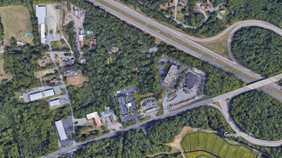 6 Clayton Rd, Middleboro, MA for sale - Building Photo - Image 2 of 6