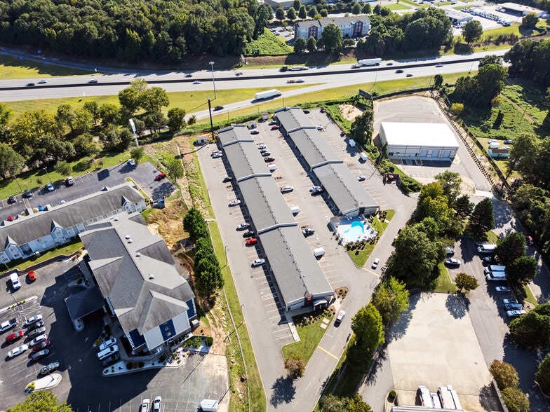 1721 Broadcast St, Gastonia, NC for sale - Building Photo - Image 1 of 1