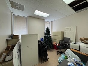 1446 Reynolds Rd, Maumee, OH for lease Building Photo- Image 2 of 9