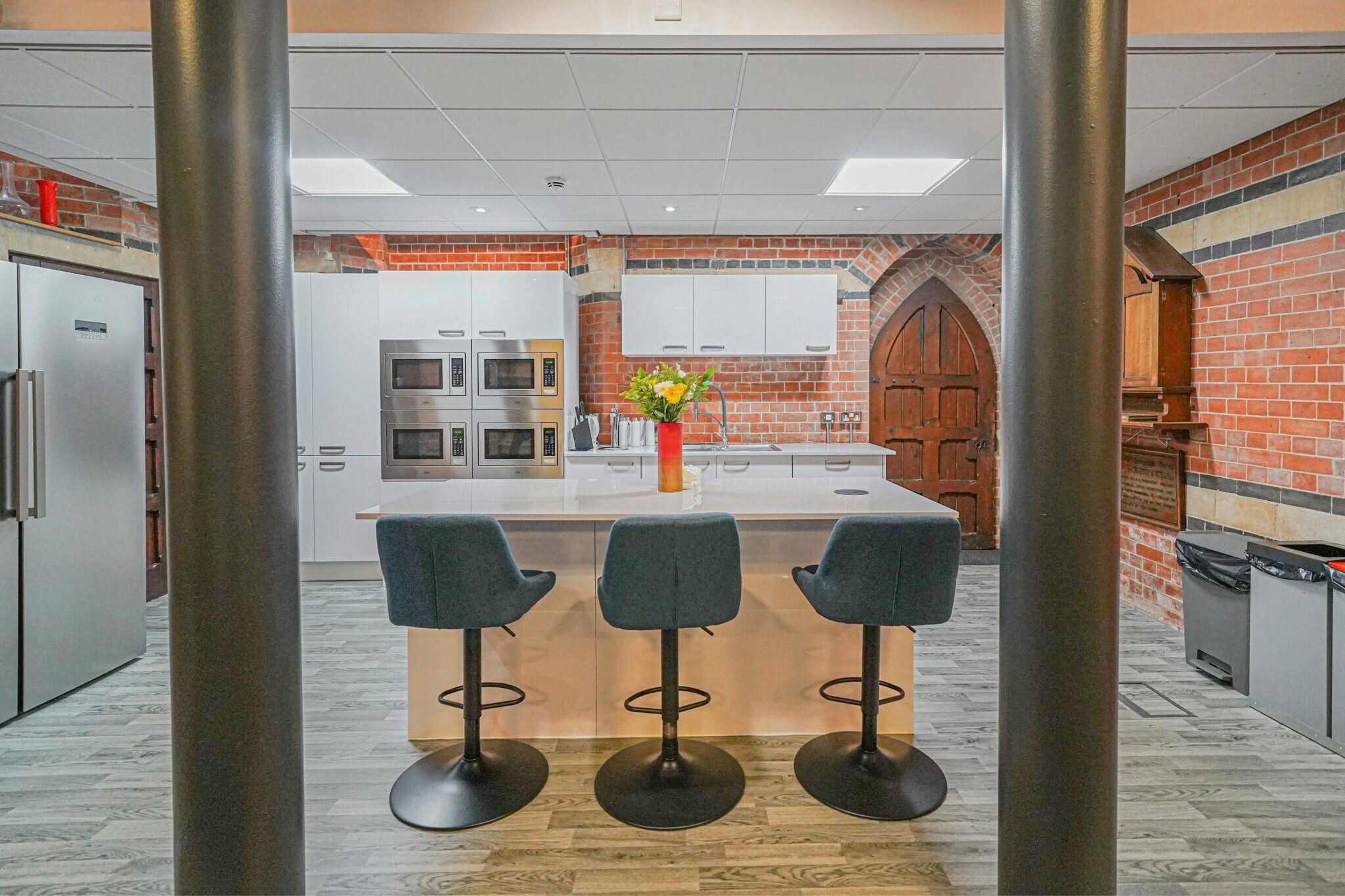 Chapel Ln, Wythall for lease Interior Photo- Image 1 of 8