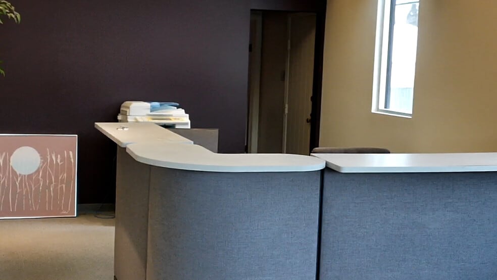 3922 Seneca St, Buffalo, NY for lease - Interior Photo - Image 3 of 10