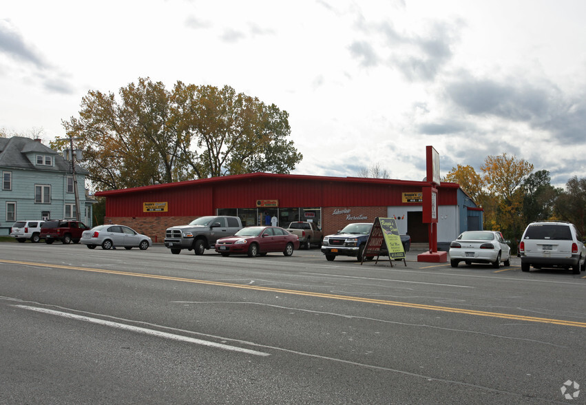 715 Old Liverpool Rd, Liverpool, NY for sale - Primary Photo - Image 1 of 1