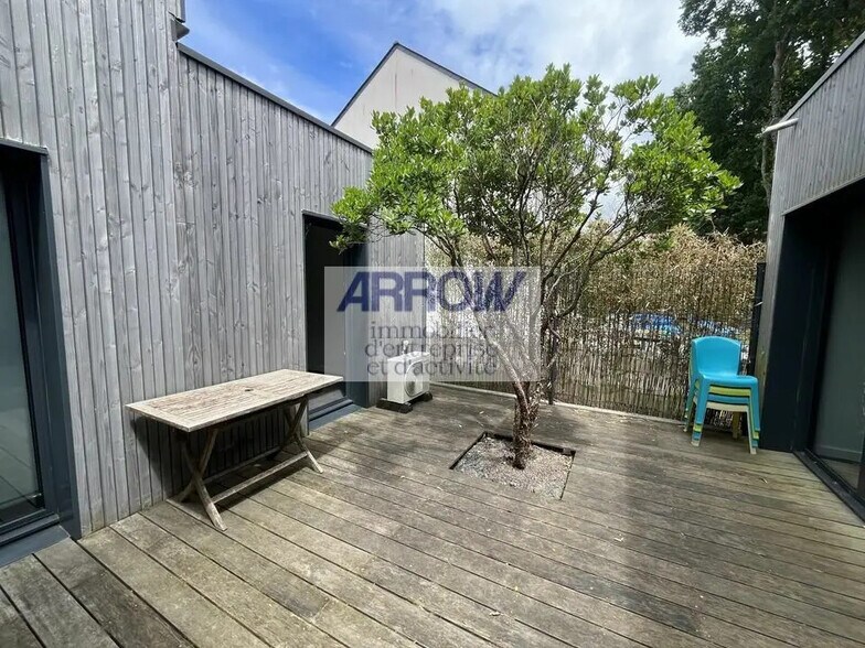 Office in Treillières for lease - Building Photo - Image 2 of 14