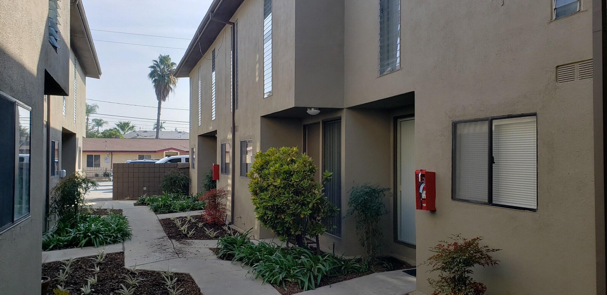 11816 Downey Ave, Downey, CA 90241 Multifamily for Sale