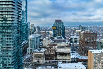 890 Yonge St, Toronto, ON - AERIAL  map view